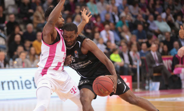 莫兰特的离 莫兰特的离